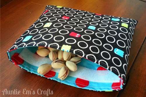 Kid's craft table makeover with laminated cotton. This is an easy project and only takes about an hour! | AuntieEmsCrafts.com