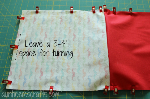 DIY Wet Bag by AuntieEmsCrafts.com. These are great for inside your diaper bag!
