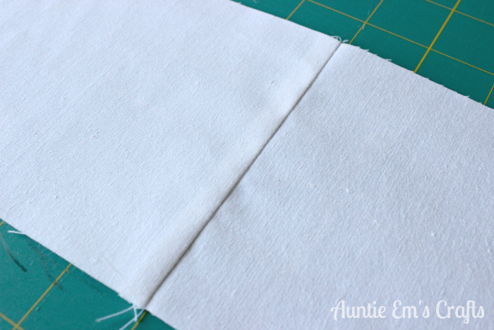 Weekend Coin Quilt Tutorial by AuntieEmsCrafts.com