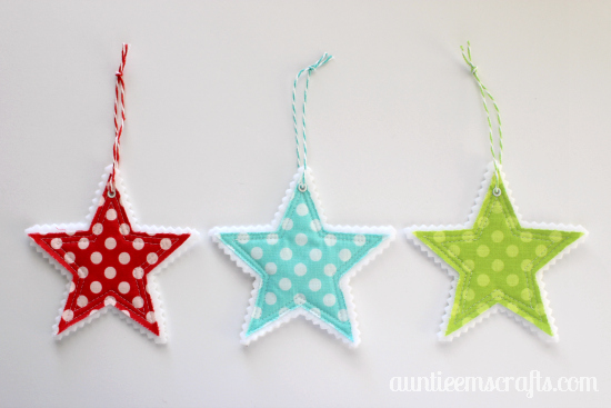 Star ornaments made with fabric and felt by AuntieEmsCrafts.com. So cute! 