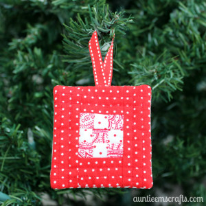 9 Patch Quilt Block Ornament | AuntieEmsCrafts.com