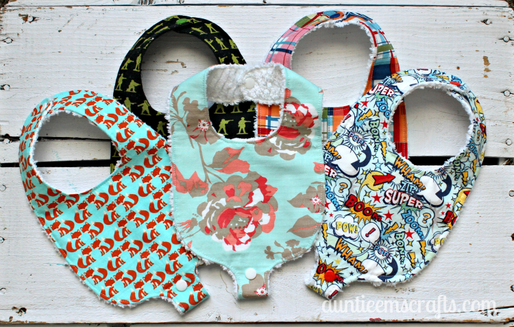 Free Binky Bib Pattern and Tutorial by AuntieEmsCrafts.com