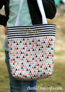 Adding Embroidery to Your Kid-Sized Tote Bag | AuntieEmsCrafts.com