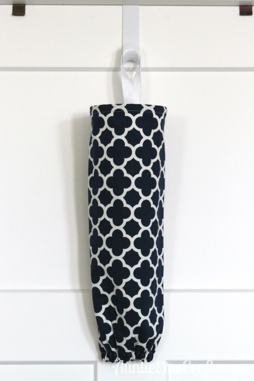 Grocery Bag Holder Tutorial & Clover Giveaway | AuntieEmsCrafts.com 