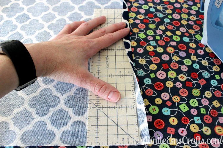 Grocery Bag Holder Tutorial & Clover Giveaway | AuntieEmsCrafts.com 